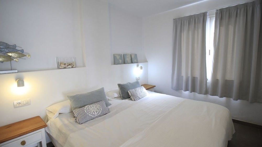 Neptuno Suites - Only Adults — Hotel rooms in Costa Teguise, Canary Islands