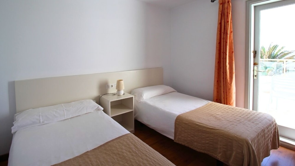 Neptuno Suites - Only Adults — Hotel rooms in Costa Teguise, Canary Islands