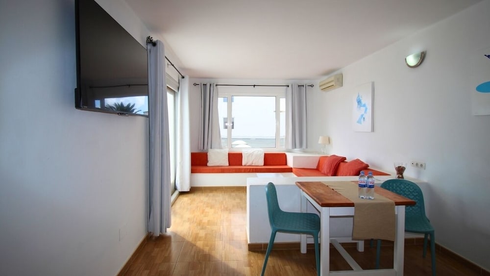 Neptuno Suites - Only Adults — Hotel rooms in Costa Teguise, Canary Islands