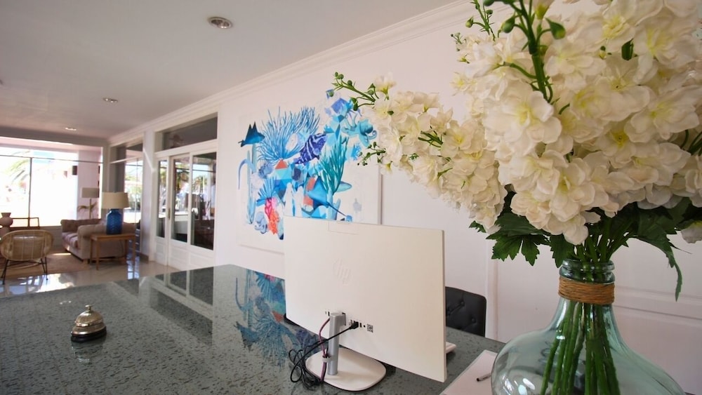 Neptuno Suites - Only Adults — Hotel building in Costa Teguise, Canary Islands
