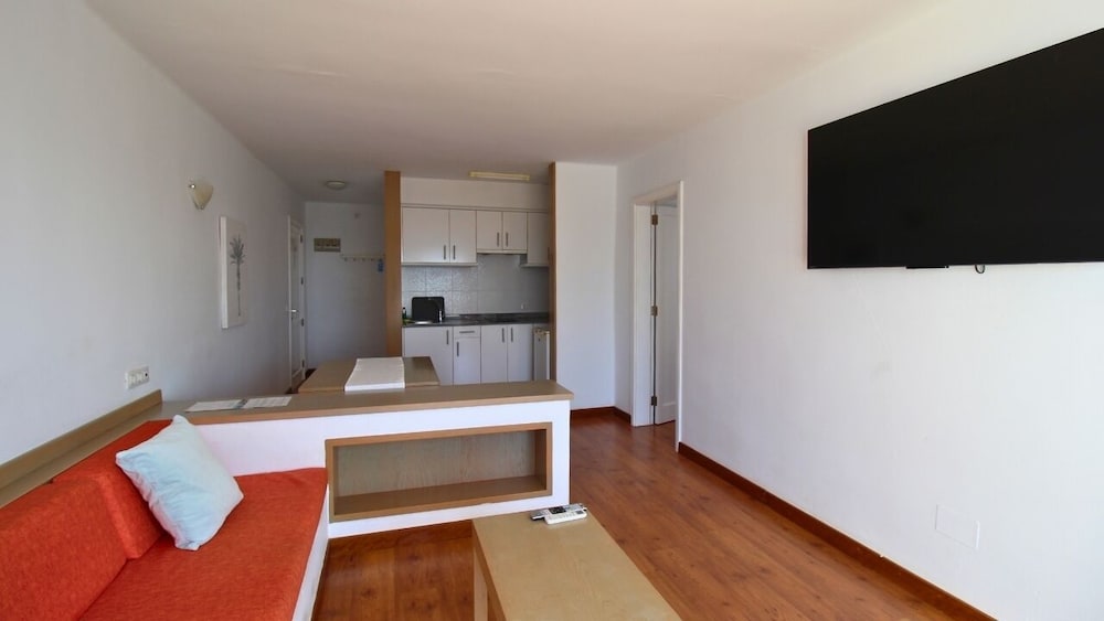 Neptuno Suites - Only Adults — Hotel rooms in Costa Teguise, Canary Islands