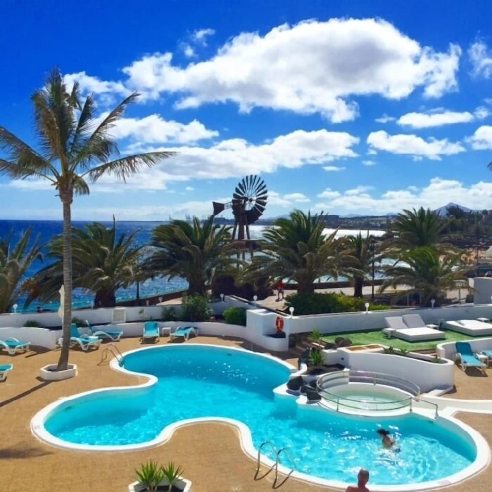 Neptuno Suites - Only Adults — Main photo in Costa Teguise, Canary Islands