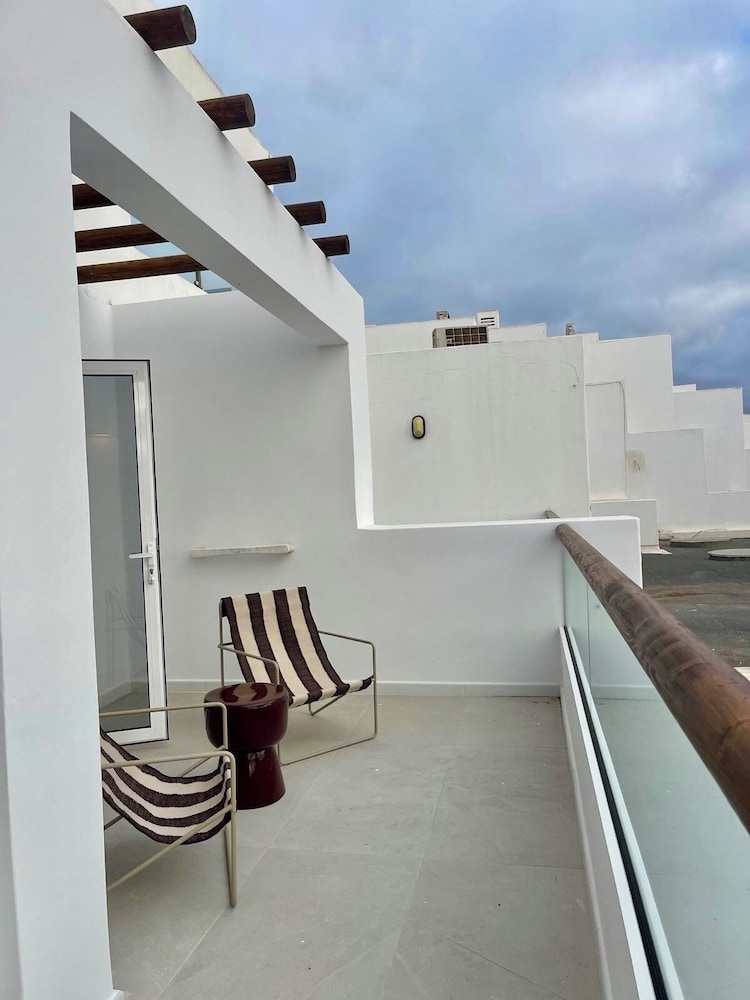 Neptuno Suites - Only Adults — Hotel building in Costa Teguise, Canary Islands