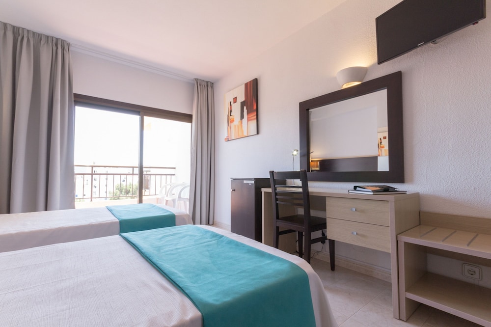 Orosol Hotel by Typic Hotels — Hotel rooms in San Antonio, Balearic Islands