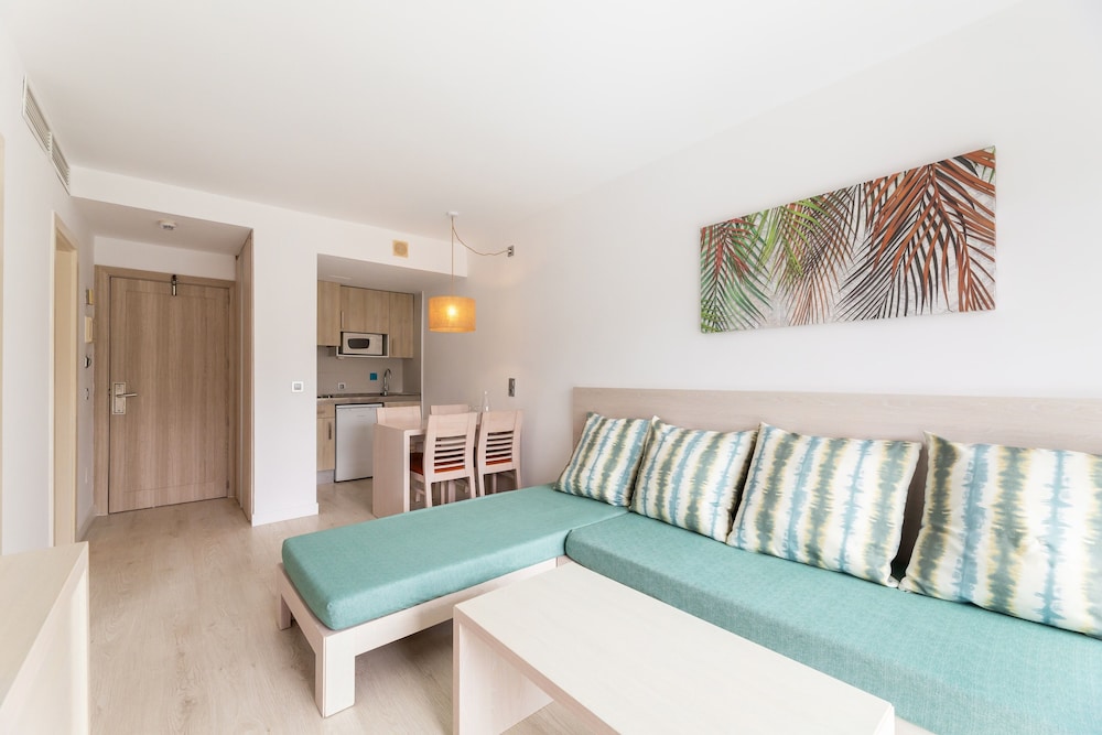 Palm Garden Apartments — Hotel rooms in Alcudia, Balearic Islands