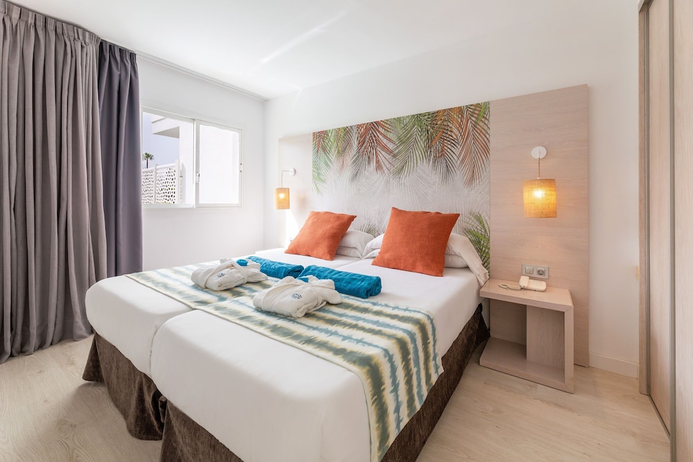 Palm Garden Apartments — Hotel rooms in Alcudia, Balearic Islands