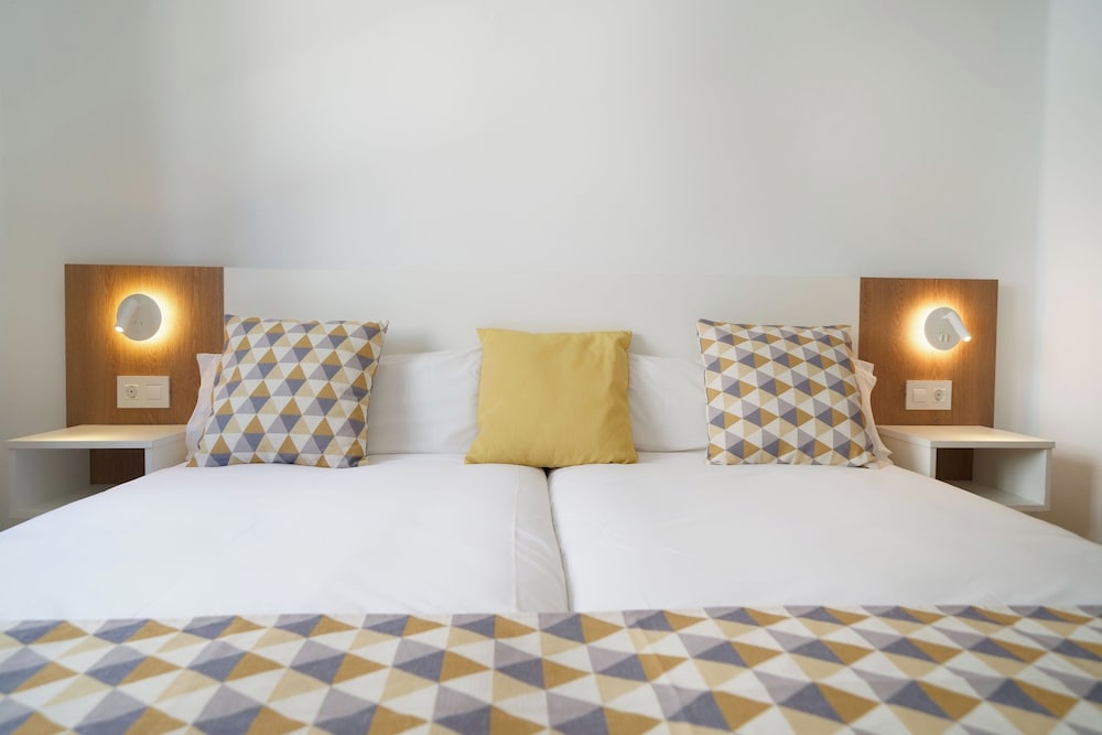 BLUESEA Playa Club — Hotel rooms in Puerto del Carmen, Canary Islands