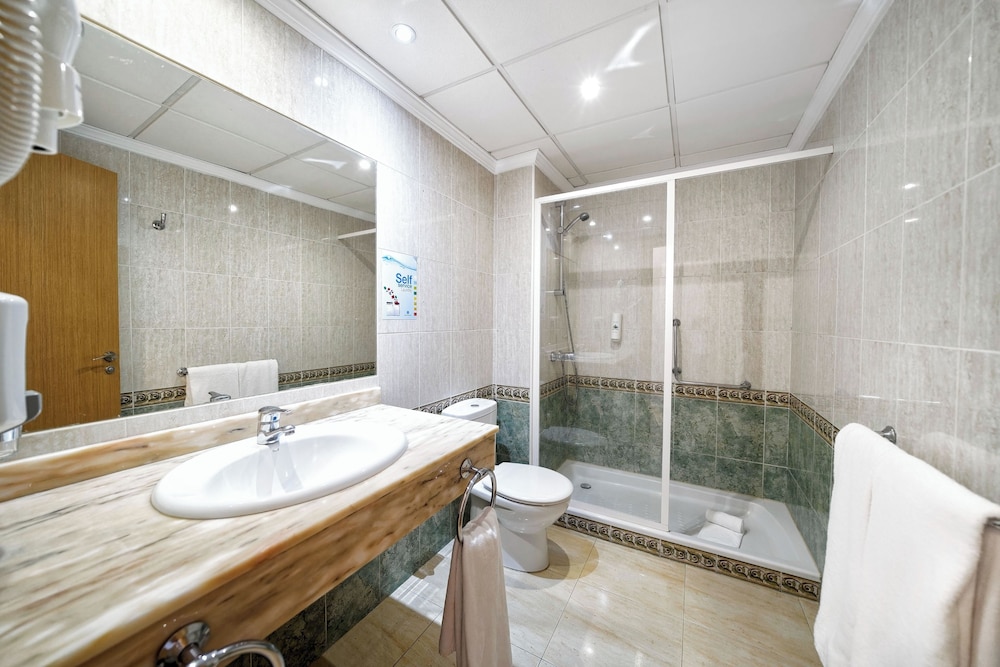 BLUESEA Playa Club — Hotel rooms in Puerto del Carmen, Canary Islands
