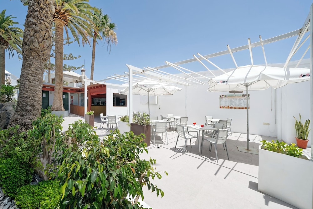 BLUESEA Playa Club — Restaurant & bars in Puerto del Carmen, Canary Islands