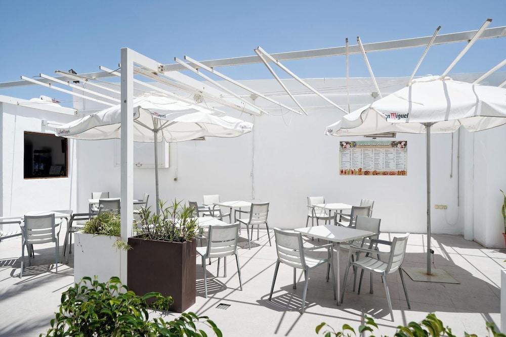 BLUESEA Playa Club — Restaurant & bars in Puerto del Carmen, Canary Islands
