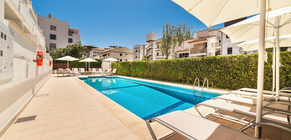 Hoposa Apartments Pollensamar — Swimming pool in Puerto Pollensa, Balearic Islands