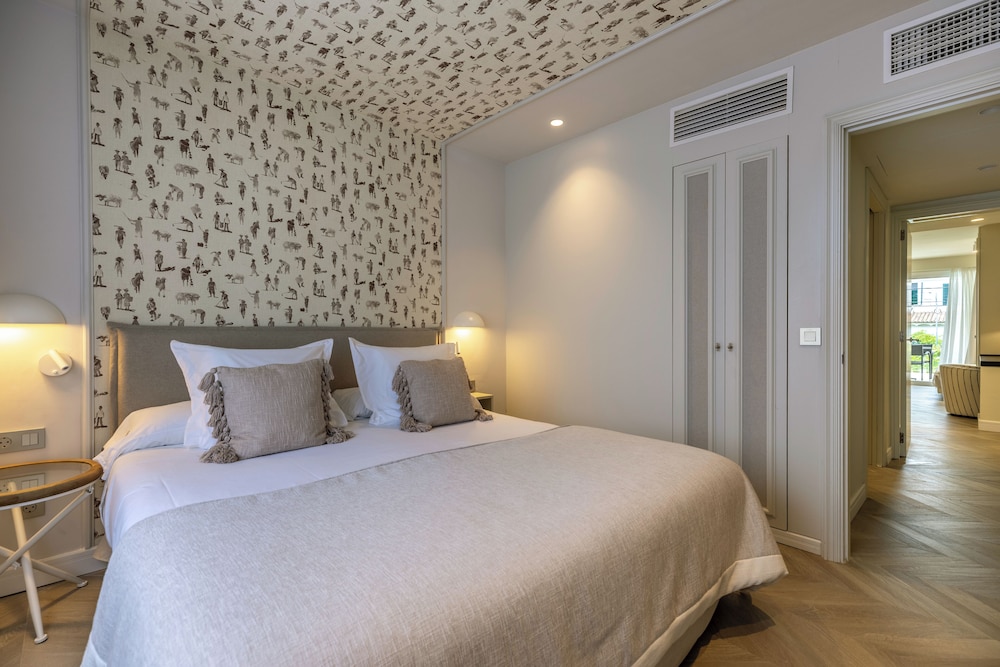 Hoposa Apartments Pollensamar — Hotel rooms in Puerto Pollensa, Balearic Islands