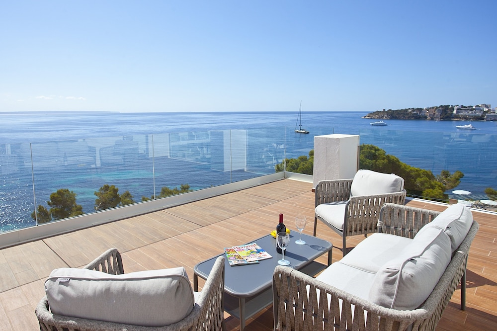 Aparthotel Ponent Mar — Hotel rooms in Palma Nova, Balearic Islands