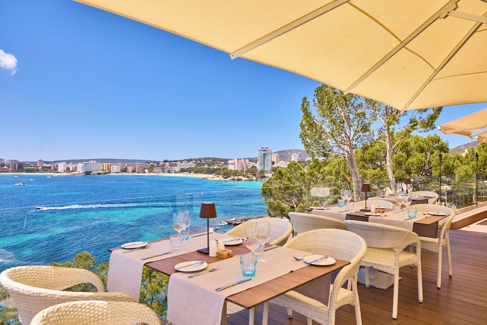 Aparthotel Ponent Mar — Restaurant & bars in Palma Nova, Balearic Islands