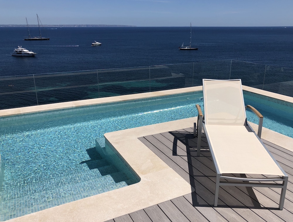Aparthotel Ponent Mar — Swimming pool in Palma Nova, Balearic Islands