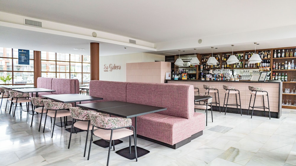 Hotel Seth Port Ciutadella — Restaurant & bars in Ciutadella de Menorca, Balearic Islands