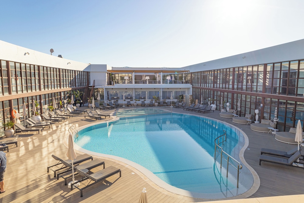 Hotel Seth Port Ciutadella — Main photo in Ciutadella de Menorca, Balearic Islands