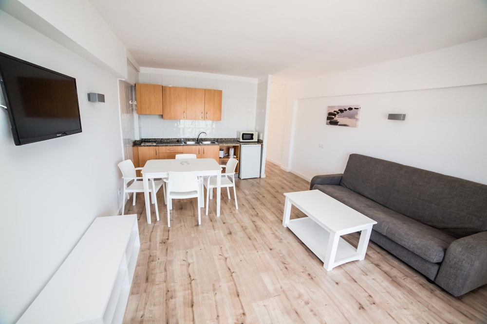 Pierre & Vacances Mallorca Portofino — Hotel rooms in Santa Ponca, Balearic Islands