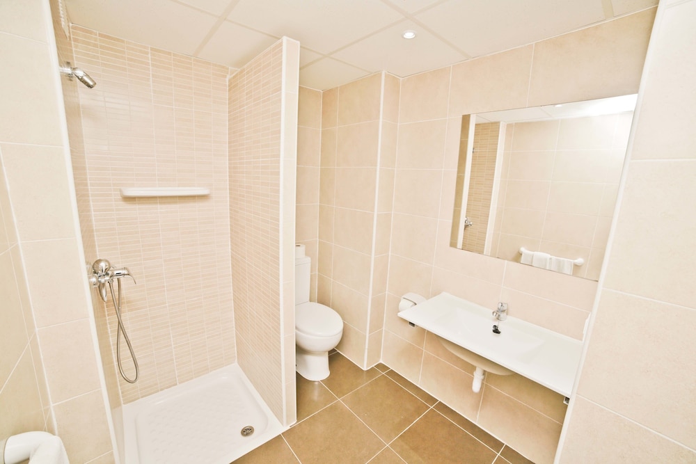 Pierre & Vacances Mallorca Portofino — Hotel rooms in Santa Ponca, Balearic Islands