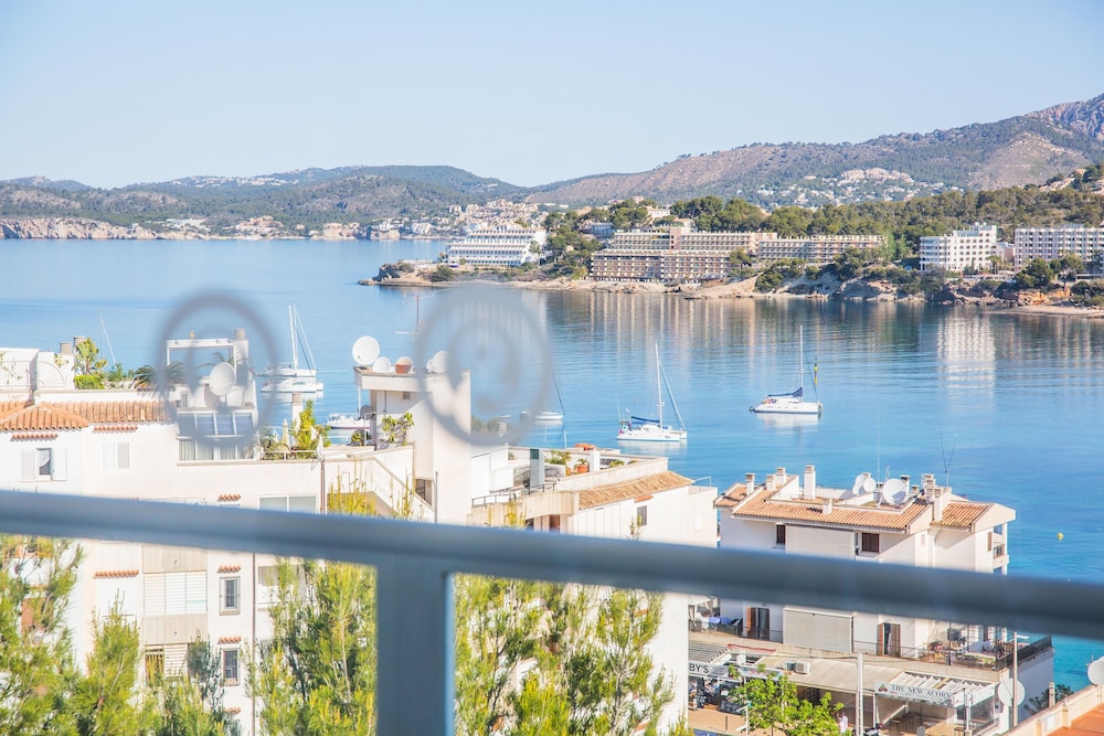 Pierre & Vacances Mallorca Portofino — Hotel rooms in Santa Ponca, Balearic Islands