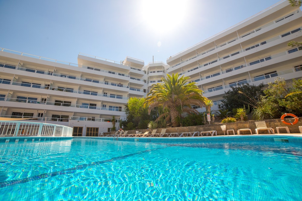 Pierre & Vacances Mallorca Portofino — Swimming pool in Santa Ponca, Balearic Islands