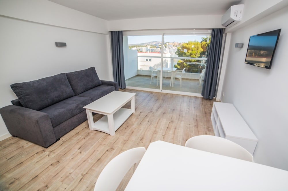 Pierre & Vacances Mallorca Portofino — Hotel rooms in Santa Ponca, Balearic Islands