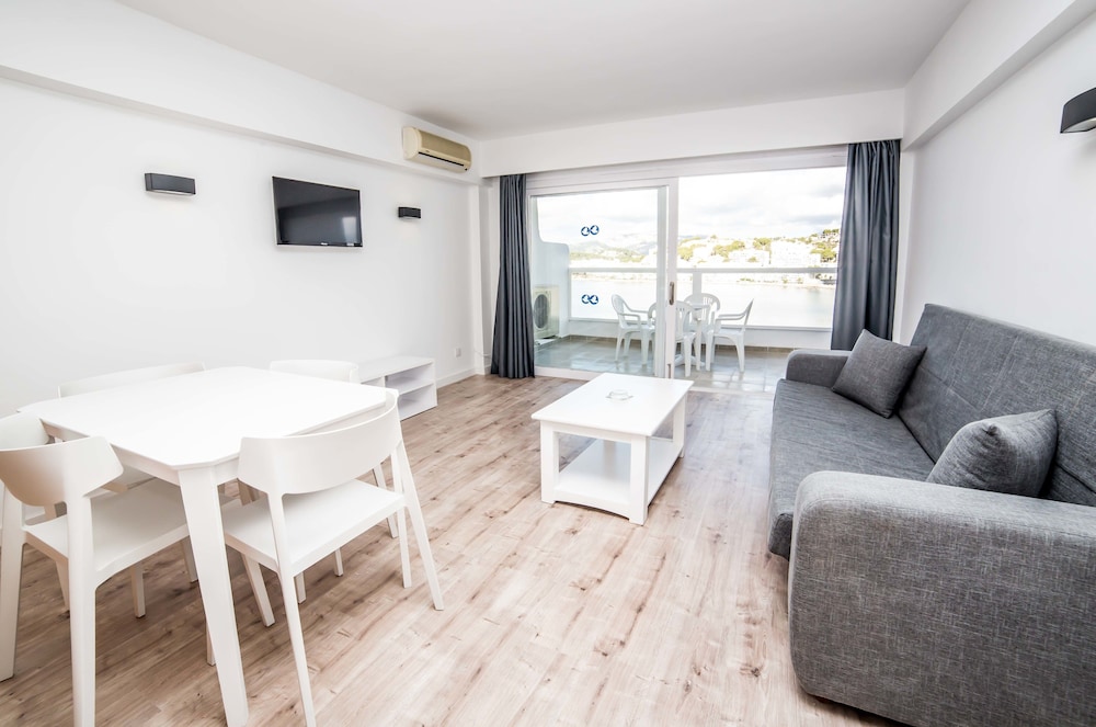 Pierre & Vacances Mallorca Portofino — Hotel rooms in Santa Ponca, Balearic Islands