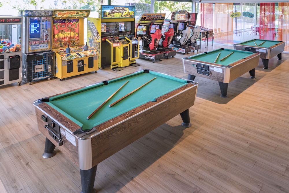 4R Gran Regina — Sports & recreation in Salou, Catalonia