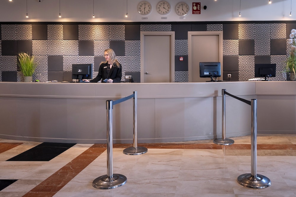 4R Gran Regina — Hotel building in Salou, Catalonia