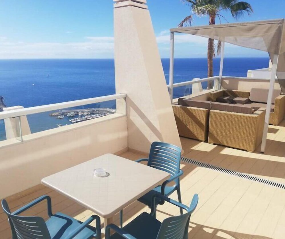 Servatur Riosol — Hotel building in Puerto Rico, Canary Islands