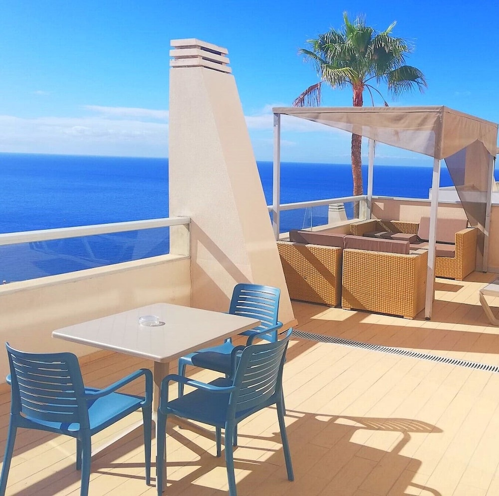 Servatur Riosol — Hotel building in Puerto Rico, Canary Islands