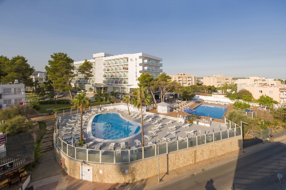 Apartamentos Vibra Riviera — Swimming pool in San Antonio, Balearic Islands