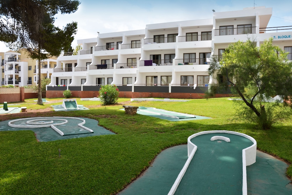 Apartamentos Vibra Riviera — Sports & recreation in San Antonio, Balearic Islands