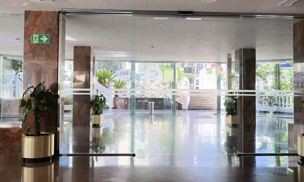 Santa Monica Playa — Hotel building in Salou, Catalonia