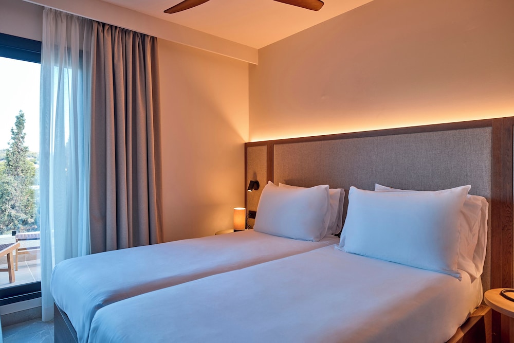 Purobeach Resort Santa Ponsa - New Opening — Rooms in Santa Ponca, Balearic Islands