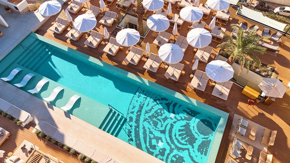 Purobeach Resort Santa Ponsa - New Opening — Pool in Santa Ponca, Balearic Islands