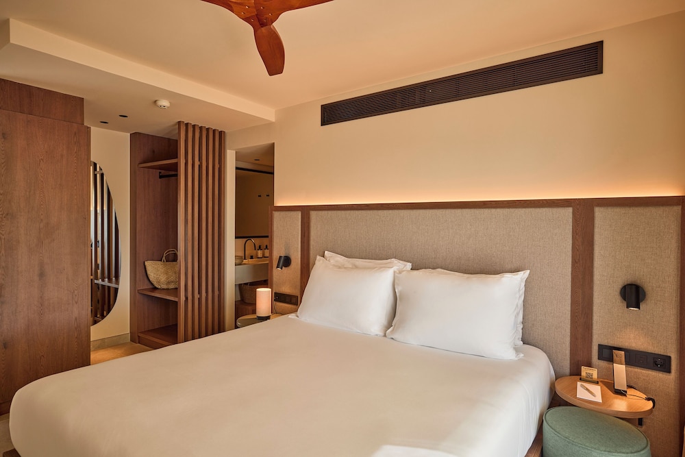 Purobeach Resort Santa Ponsa - New Opening — Rooms in Santa Ponca, Balearic Islands