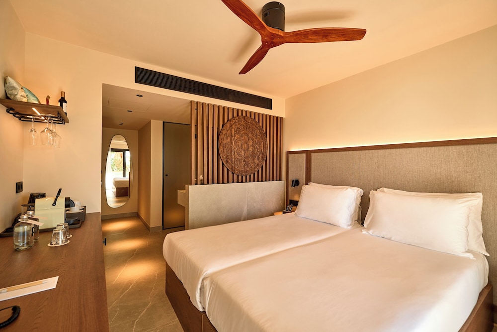 Purobeach Resort Santa Ponsa - New Opening — Rooms in Santa Ponca, Balearic Islands