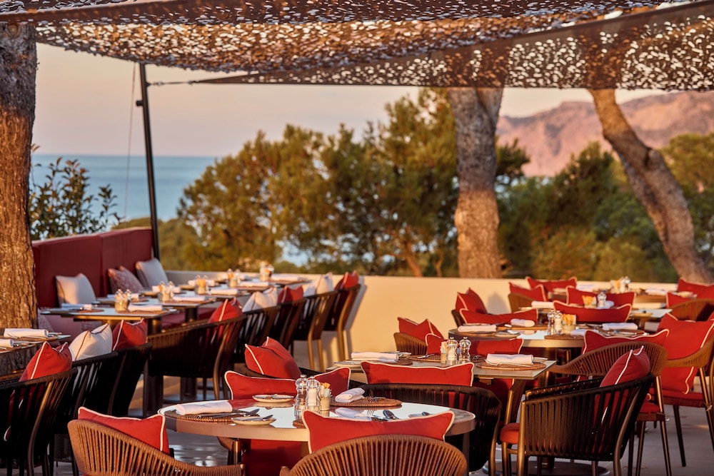 Purobeach Resort Santa Ponsa - New Opening — Restaurant in Santa Ponca, Balearic Islands