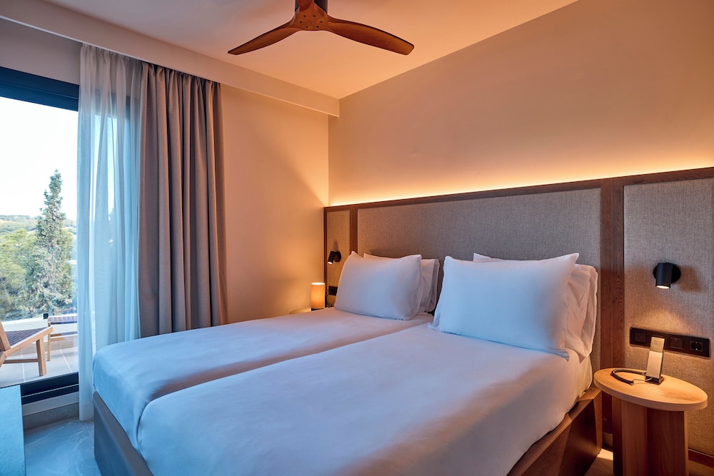 Purobeach Resort Santa Ponsa - New Opening — Rooms in Santa Ponca, Balearic Islands