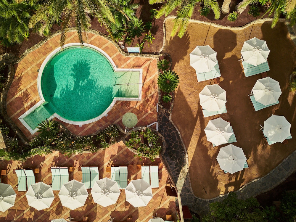 Seaside Palm Beach — Swimming pool in Meloneras, Canary Islands