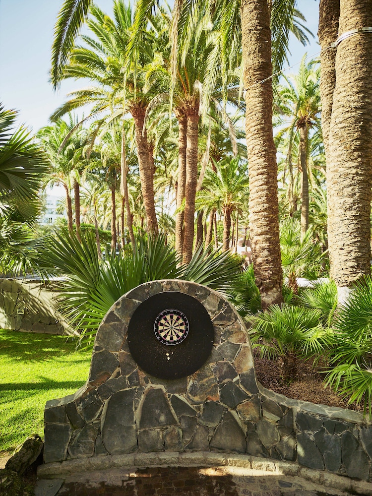 Seaside Palm Beach — Sports & recreation in Meloneras, Canary Islands