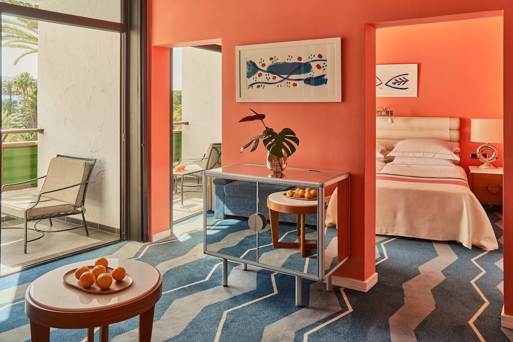Seaside Palm Beach — Hotel rooms in Meloneras, Canary Islands