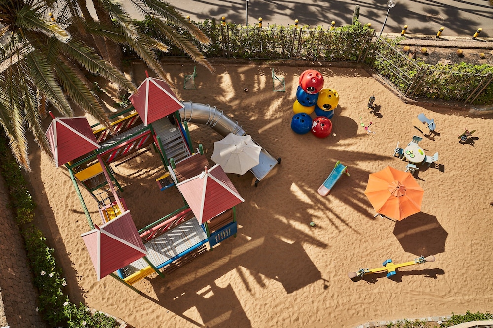Seaside Palm Beach — Beach in Meloneras, Canary Islands