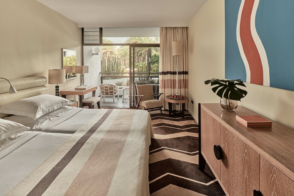 Seaside Palm Beach — Hotel rooms in Meloneras, Canary Islands