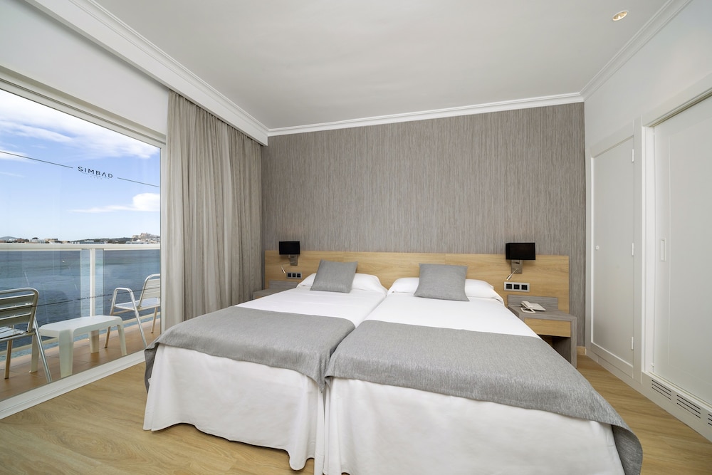 Hotel Simbad — Hotel rooms in Ibiza Town, Balearic Islands