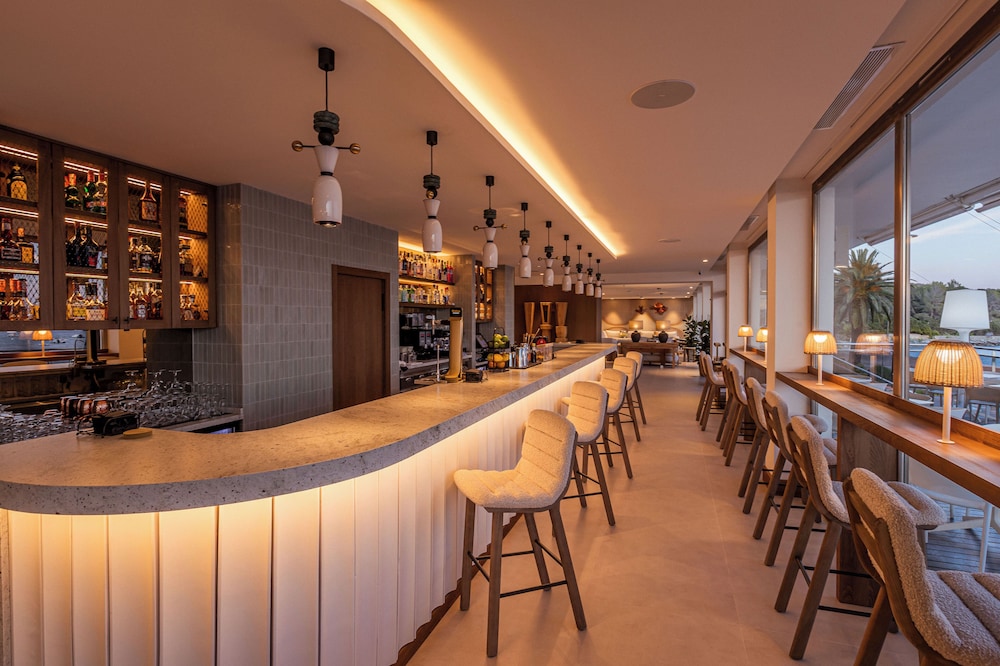 Hotel Simbad — Restaurant & bars in Ibiza Town, Balearic Islands
