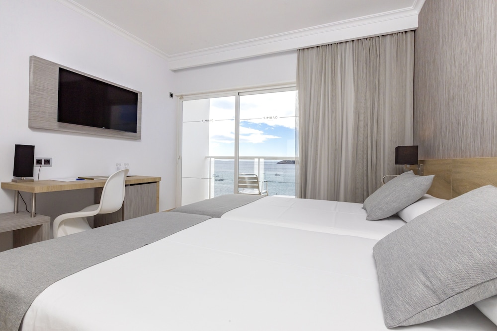 Hotel Simbad — Hotel rooms in Ibiza Town, Balearic Islands