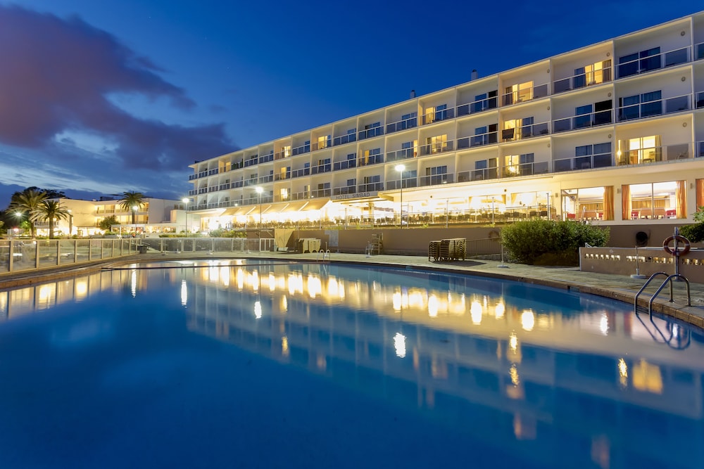 Hotel Simbad — Hotel building in Ibiza Town, Balearic Islands