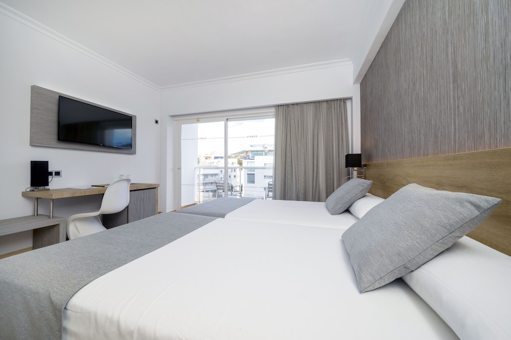 Hotel Simbad — Hotel rooms in Ibiza Town, Balearic Islands